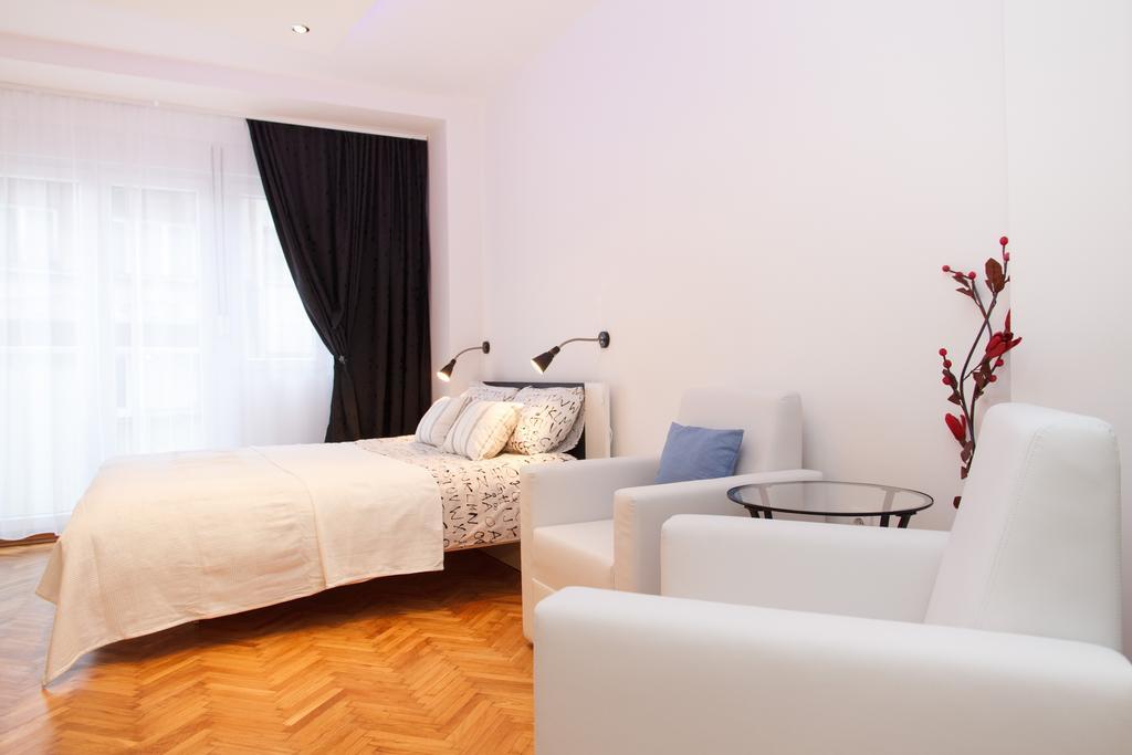 Stay In Apartments เบลเกรด ภายนอก รูปภาพ