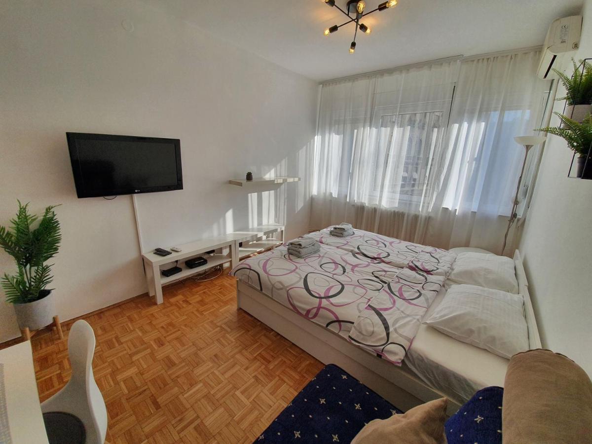 Stay In Apartments เบลเกรด ภายนอก รูปภาพ