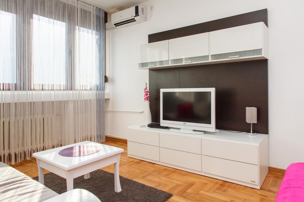 Stay In Apartments เบลเกรด ภายนอก รูปภาพ